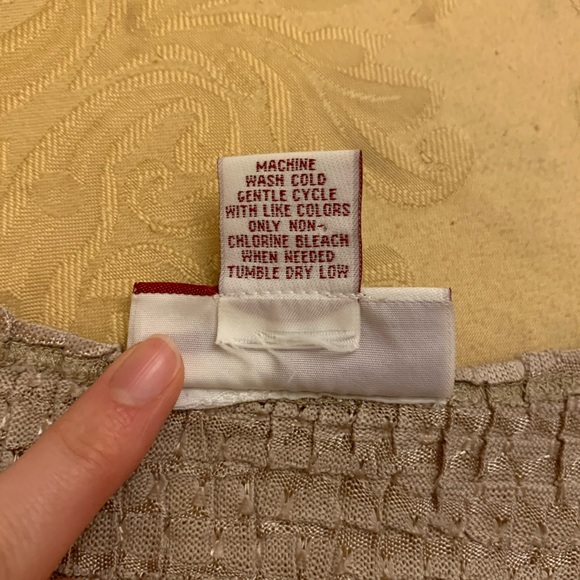 🍒 Tan Textured Blouse- JM Collection - Picture 5 of 5